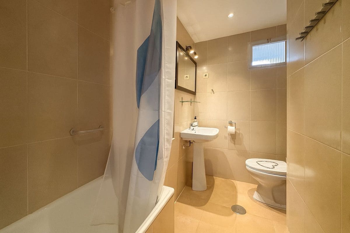 Apartamento Playa de 3 habitaciones en Fuengirola en venta con piscina garaje - 695.000 € (Ref: 9470106)