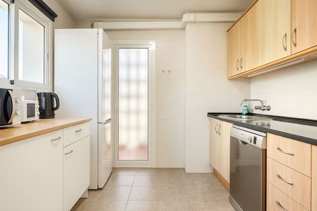 3 soverom Strandleiligheter til salgs i Centro ciudad, Fuengirola med svømmebasseng garasje - € 695 000 (Ref: 9470106)