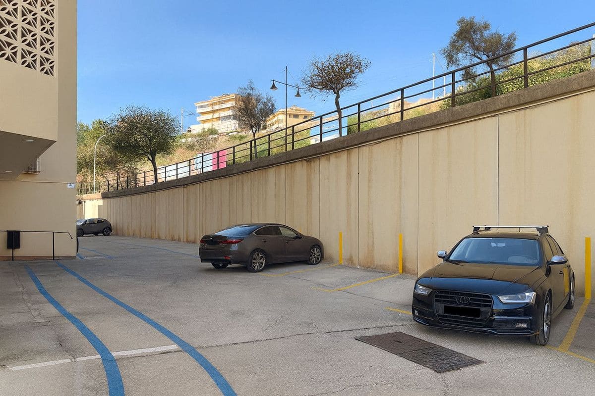 Apartamento Playa de 3 habitaciones en Fuengirola en venta con piscina garaje - 695.000 € (Ref: 9470106)