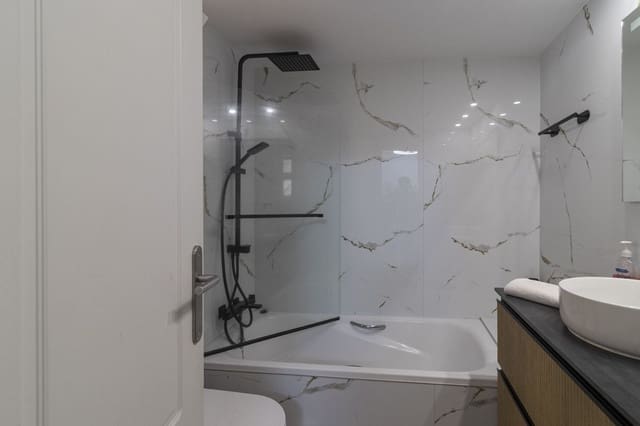 2 slaapkamer Appartement te koop in Calahonda, Mijas met zwembad garage - € 329.000 (Ref: 9470107)