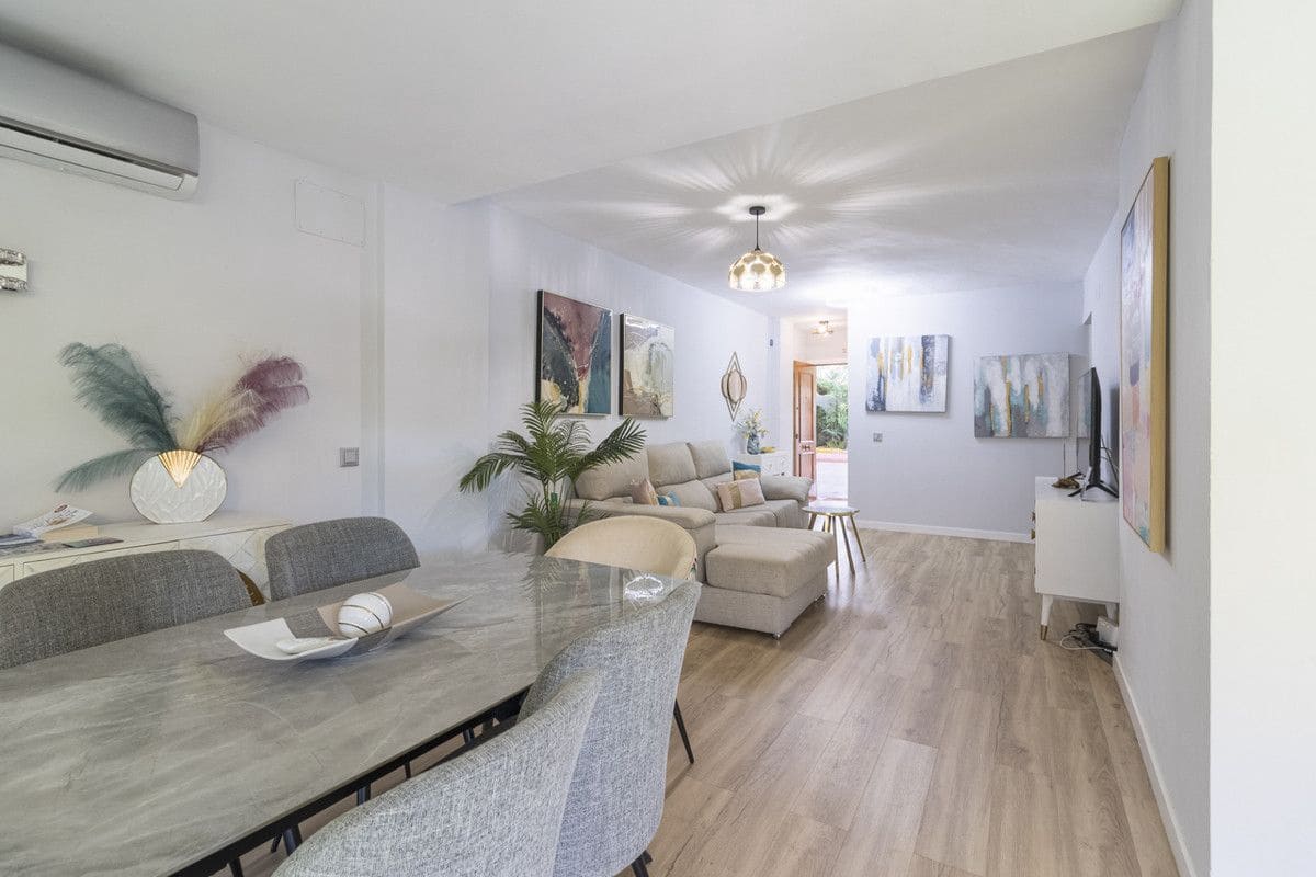 2 slaapkamer Appartement te koop in Mijas met zwembad garage - € 329.000 (Ref: 9470107)