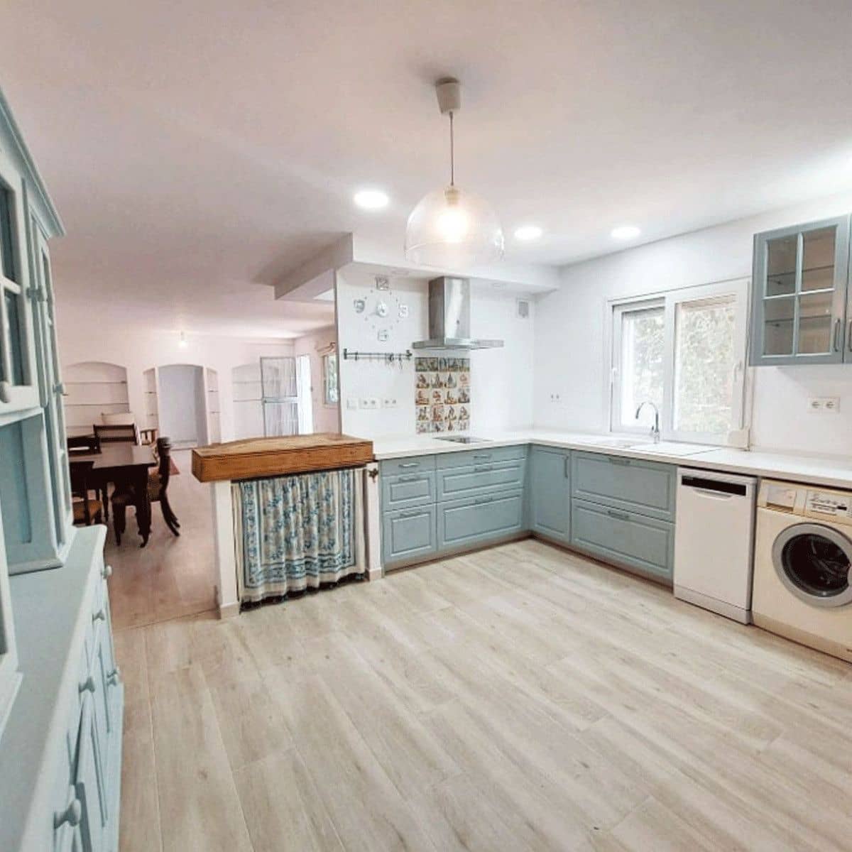 8 bedroom Villa for sale in Benalmadena with pool garage - € 2,500,000 (Ref: 9470110)