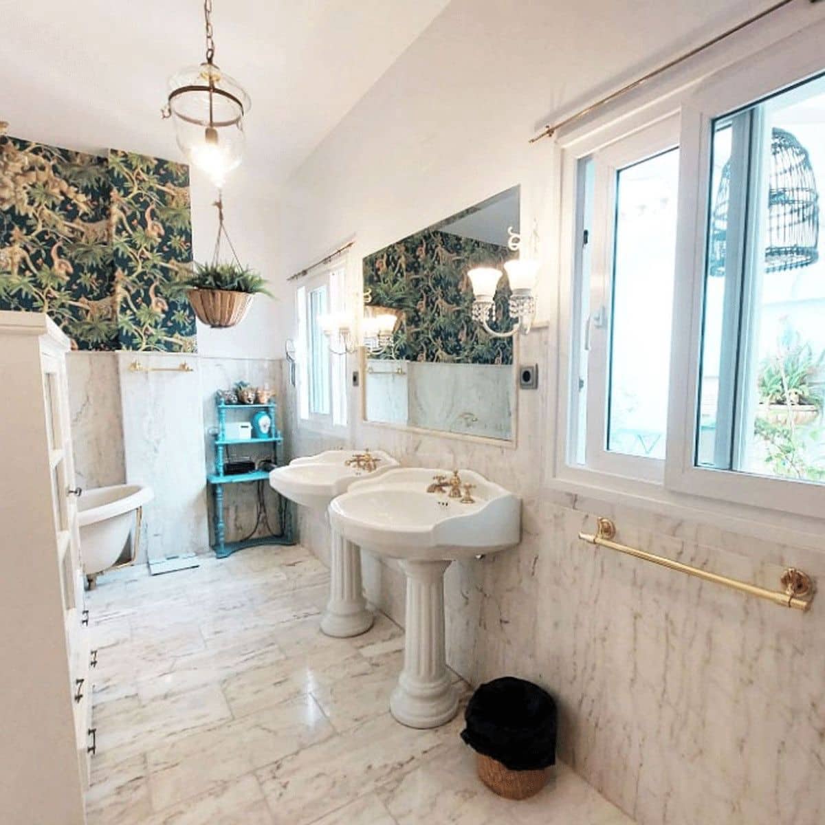 8 bedroom Villa for sale in Benalmadena with pool garage - € 2,500,000 (Ref: 9470110)