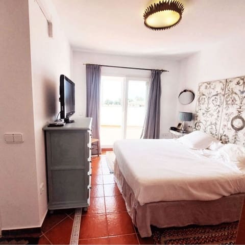 8 bedroom Villa for sale in Parque de la Paloma, Benalmádena with pool garage - € 2,500,000 (Ref: 9470110)