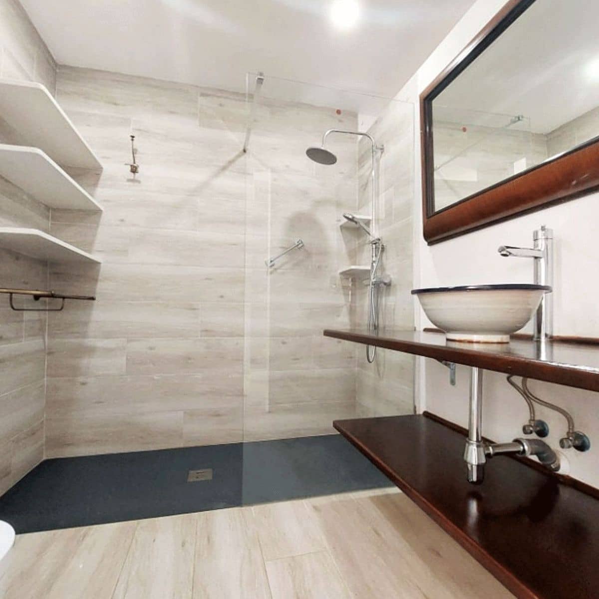 8 bedroom Villa for sale in Benalmadena with pool garage - € 2,500,000 (Ref: 9470110)