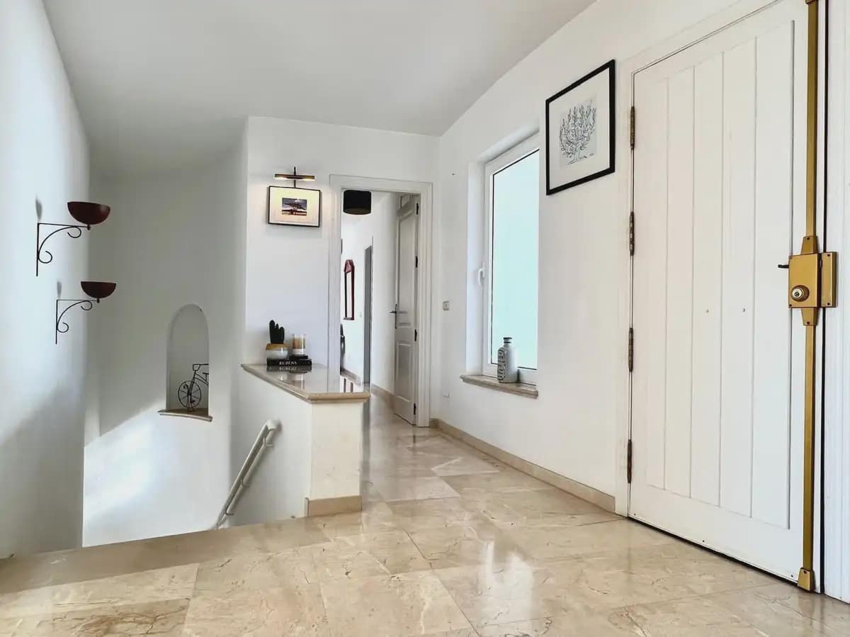 4 slaapkamer Villa te koop in Mijas met zwembad garage - € 1.550.000 (Ref: 9491859)