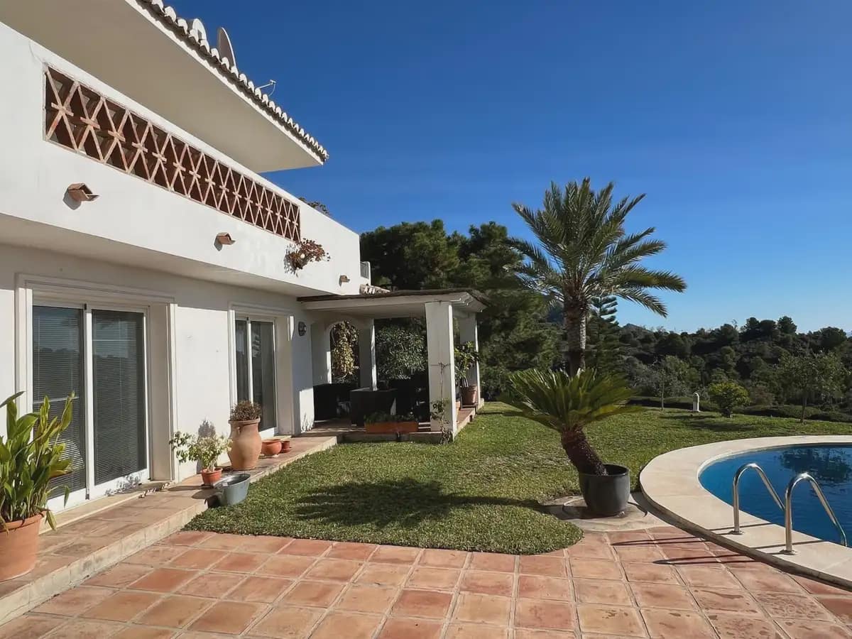 4 slaapkamer Villa te koop in Mijas met zwembad garage - € 1.550.000 (Ref: 9491859)