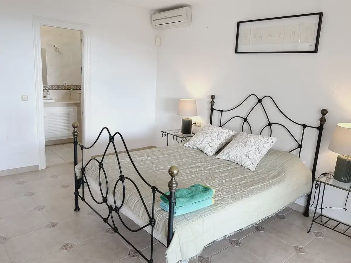 4 bedroom Villa for sale in Mijas with pool garage - € 1,550,000 (Ref: 9491859)