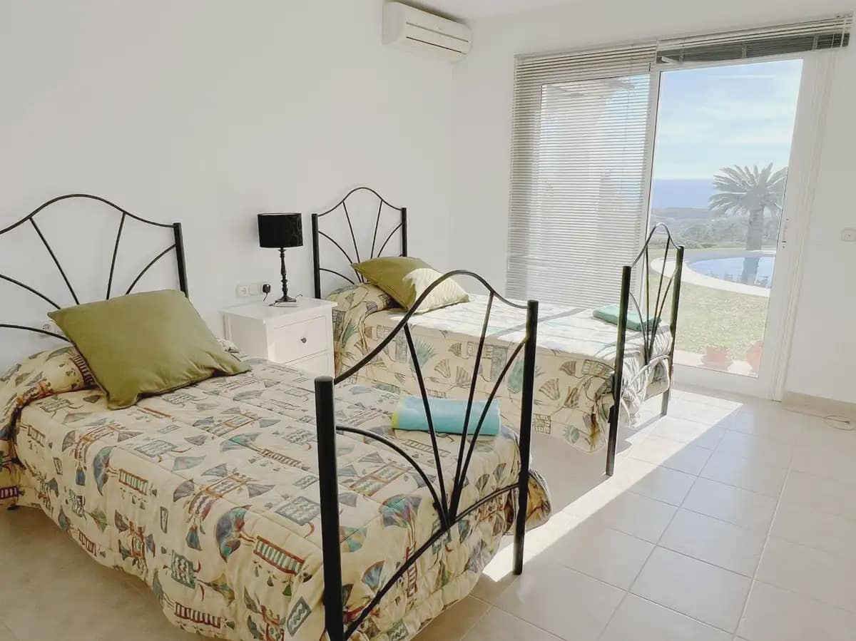 4 bedroom Villa for sale in Mijas with pool garage - € 1,550,000 (Ref: 9491859)