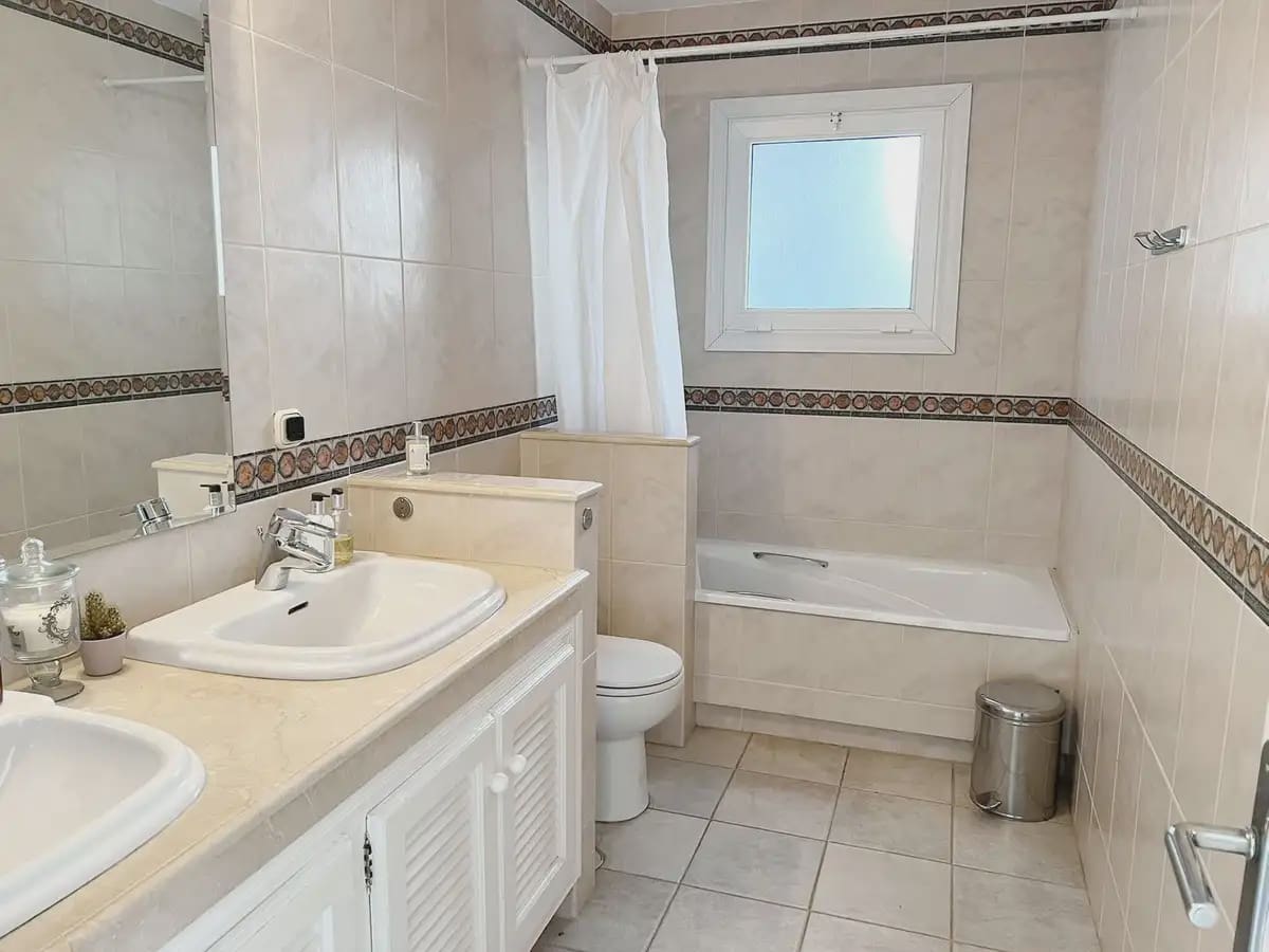 4 bedroom Villa for sale in Mijas with pool garage - € 1,550,000 (Ref: 9491859)