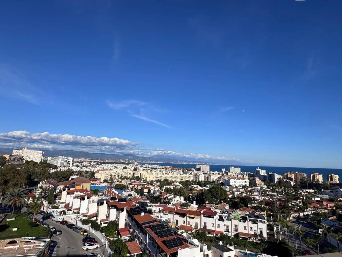 2 quarto Penthouse para venda em Torremolinos com piscina garagem - 462 000 € (Ref: 9491862)