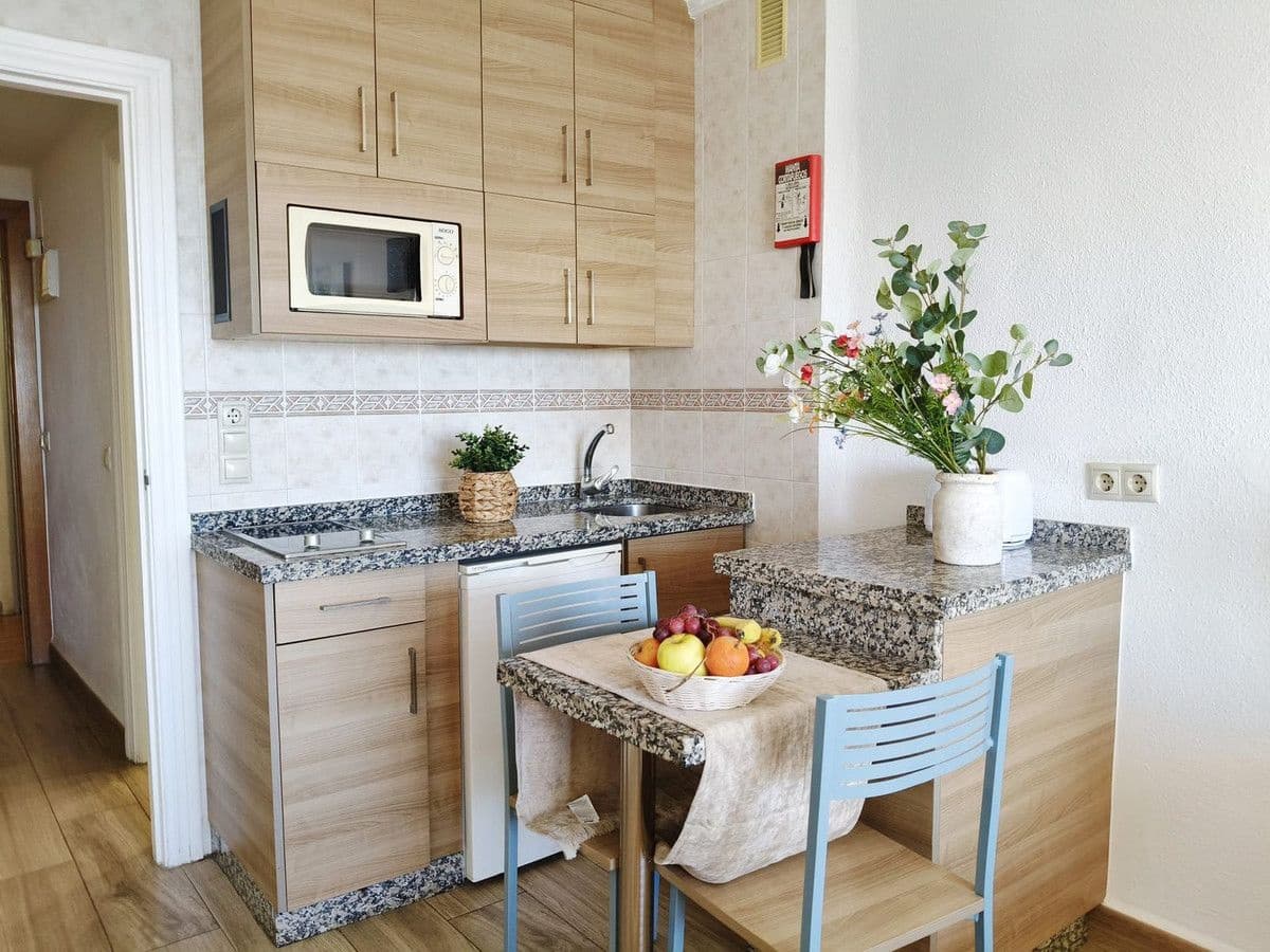 Studio til salg i Fuengirola med swimmingpool - € 239.000 (Ref: 9491864)