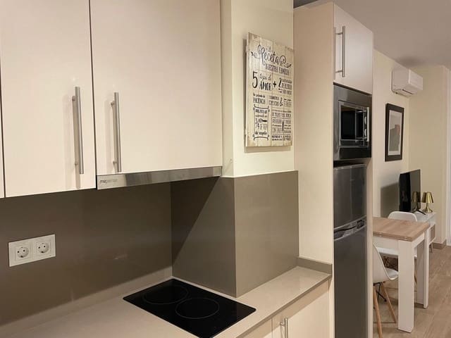 Studio til salg i Torremolinos med swimmingpool - € 425.000 (Ref: 9491868)