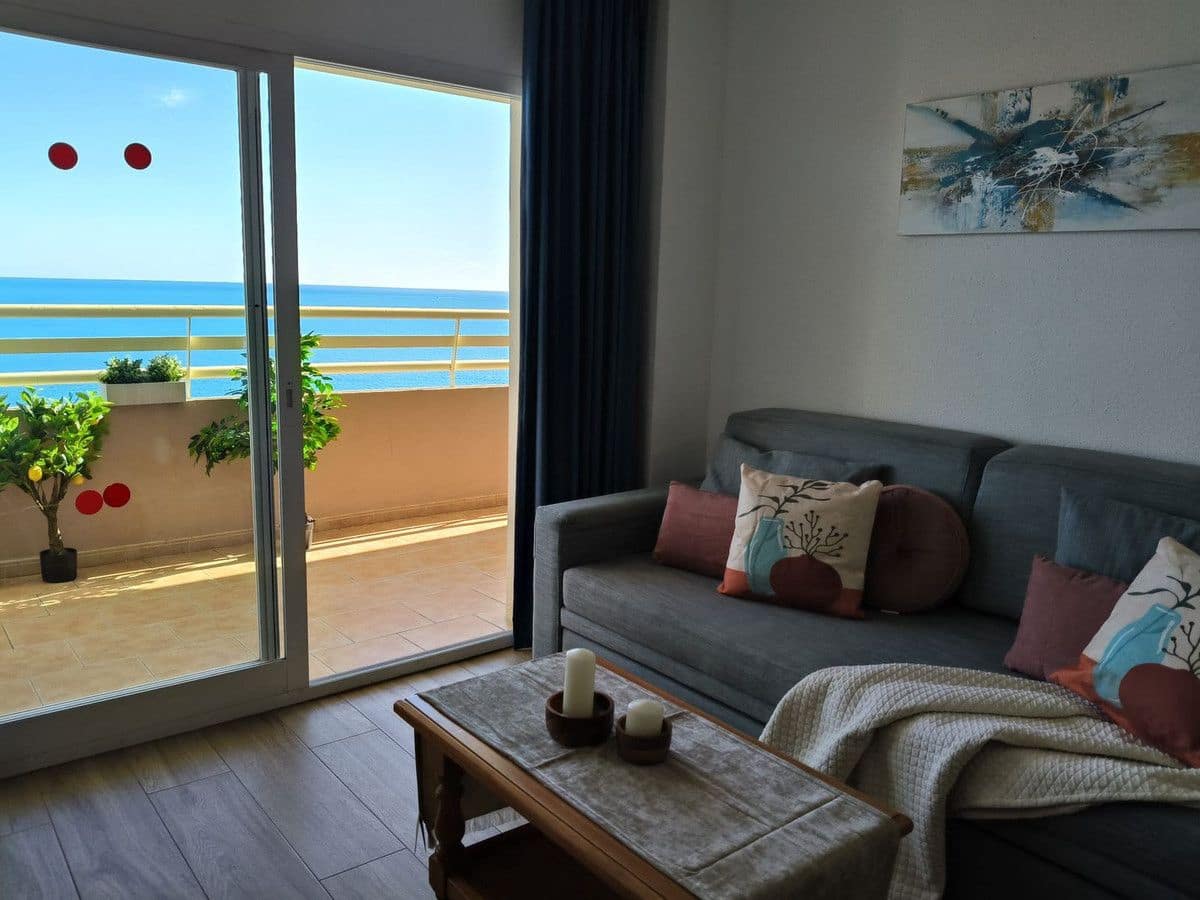 1 slaapkamer Strandappartement te koop in Fuengirola met zwembad - € 390.000 (Ref: 9491869)