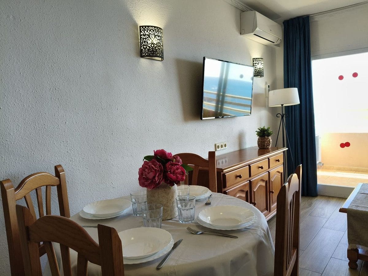 1 slaapkamer Strandappartement te koop in Fuengirola met zwembad - € 390.000 (Ref: 9491869)
