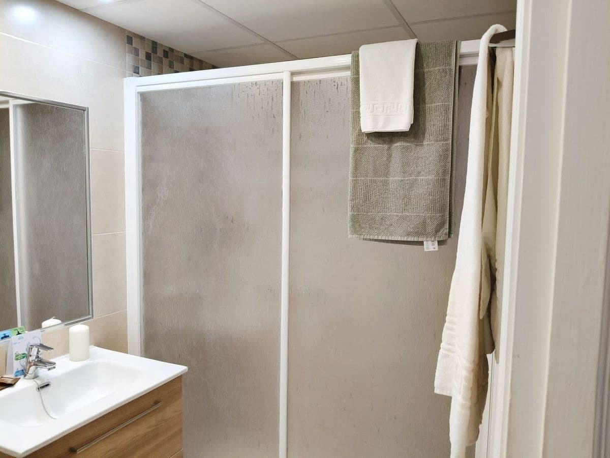 1 slaapkamer Strandappartement te koop in Fuengirola met zwembad - € 390.000 (Ref: 9491869)