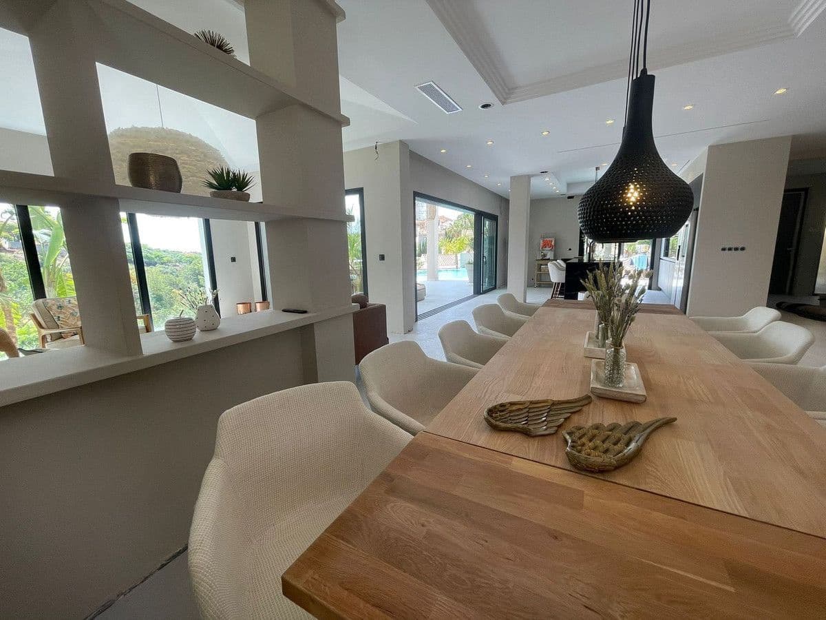 7 quarto Moradia para venda em Marbella com piscina garagem - 3 790 000 € (Ref: 9491870)