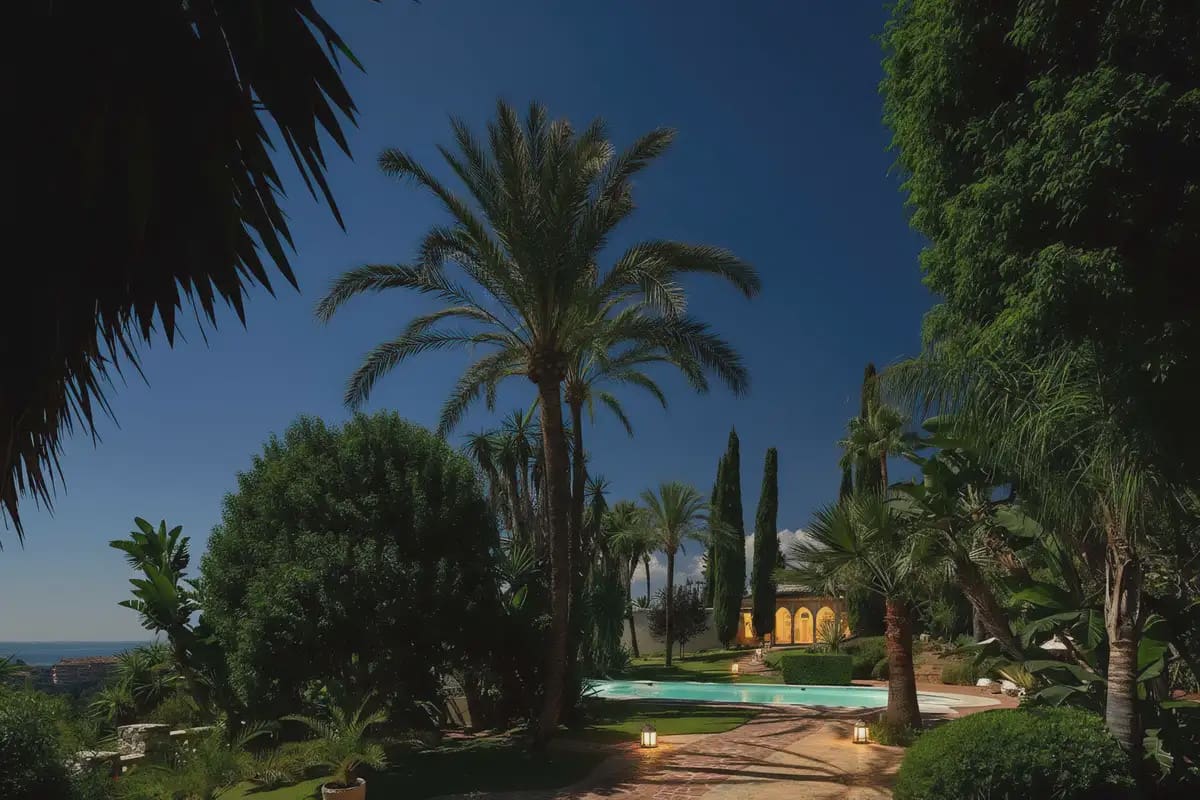 6 slaapkamer Villa te koop in Marbella met zwembad garage - € 12.000.000 (Ref: 9491871)