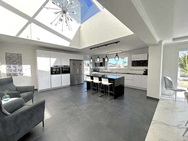 7 soveværelse Villa til salg i Centro, Mijas med swimmingpool garage - € 3.720.000 (Ref: 9504516)