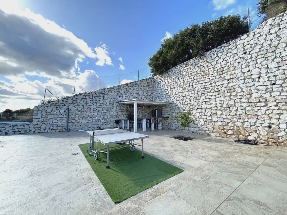 7 bedroom Villa for sale in Mijas with pool garage - € 3,720,000 (Ref: 9504516)