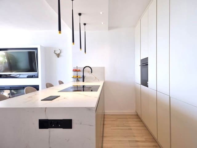 1 soveværelse Strandlejlighed til salg i Centro, Mijas med swimmingpool garage - € 599.000 (Ref: 9504520)