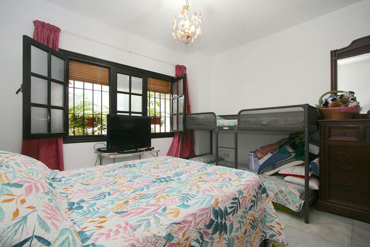 2 soverom Leilighet til salgs i Fuengirola med svømmebasseng garasje - € 510 000 (Ref: 9504523)