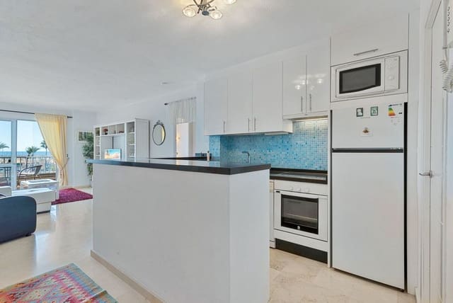 2 slaapkamer Appartement te koop in Centro ciudad, Fuengirola met garage - € 620.000 (Ref: 9504524)