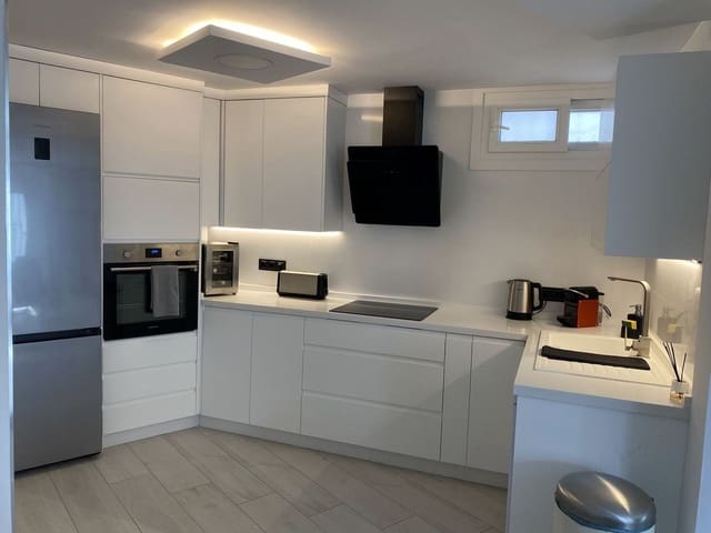 4 camera da letto Casa in vendita in Torremolinos con piscina - 407.000 € (Rif: 9504526)