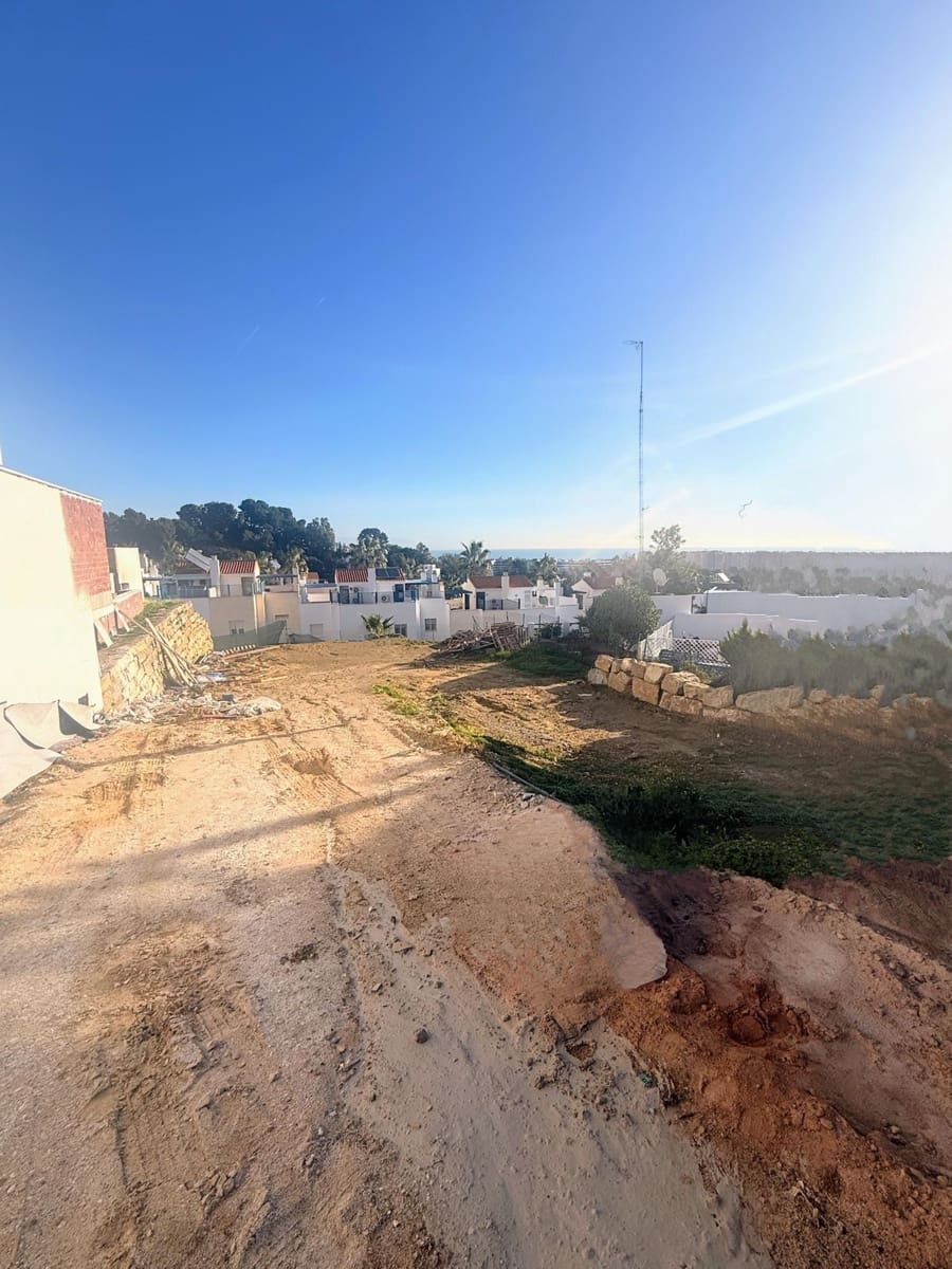 Building Plot for sale in Torremolinos - € 380,000 (Ref: 9542216)
