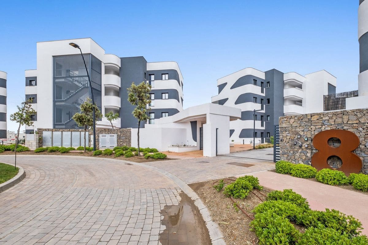 2 soveværelse Lejlighed til salg i Fuengirola med swimmingpool garage - € 479.000 (Ref: 9542219)