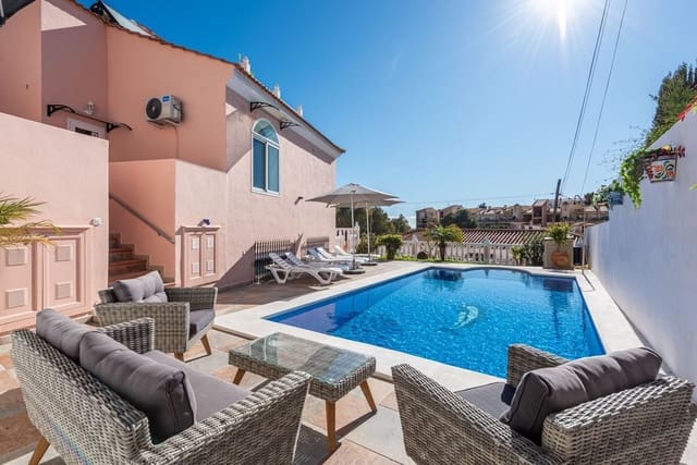 4 soverom Villa til salgs i Las Gaviotas  - Carvajal, Fuengirola med svømmebasseng garasje - € 1 395 000 (Ref: 9542226)