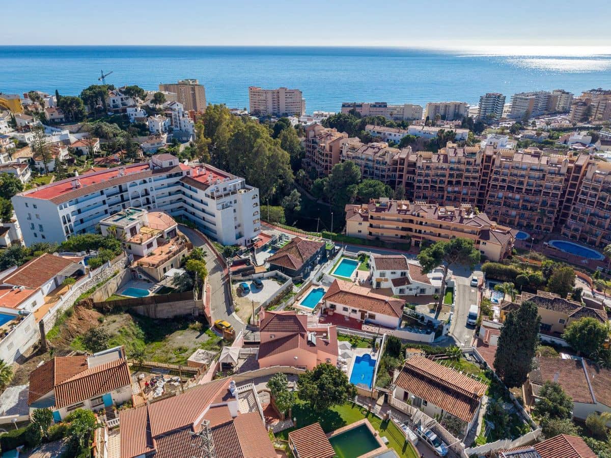 4 quarto Moradia para venda em Fuengirola com piscina garagem - 1 395 000 € (Ref: 9542226)