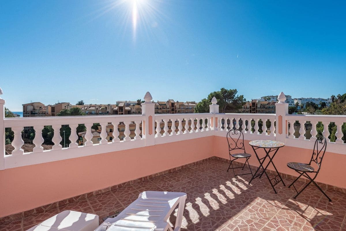 4 quarto Moradia para venda em Fuengirola com piscina garagem - 1 395 000 € (Ref: 9542226)