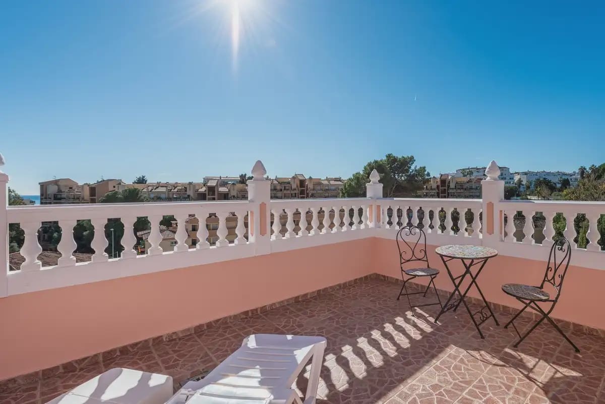 4 soveværelse Villa til salg i Fuengirola med swimmingpool garage - € 1.200.000 (Ref: 9542226)