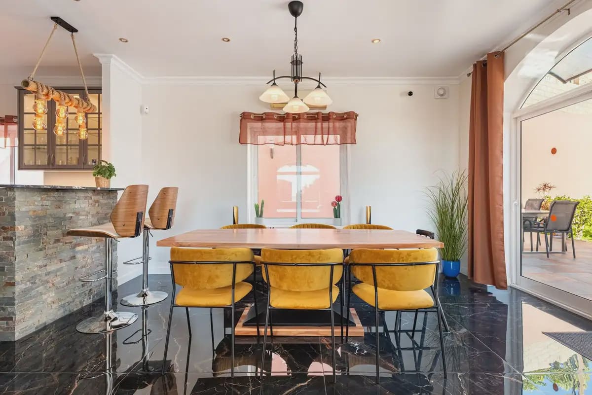 4 soveværelse Villa til salg i Fuengirola med swimmingpool garage - € 1.200.000 (Ref: 9542226)