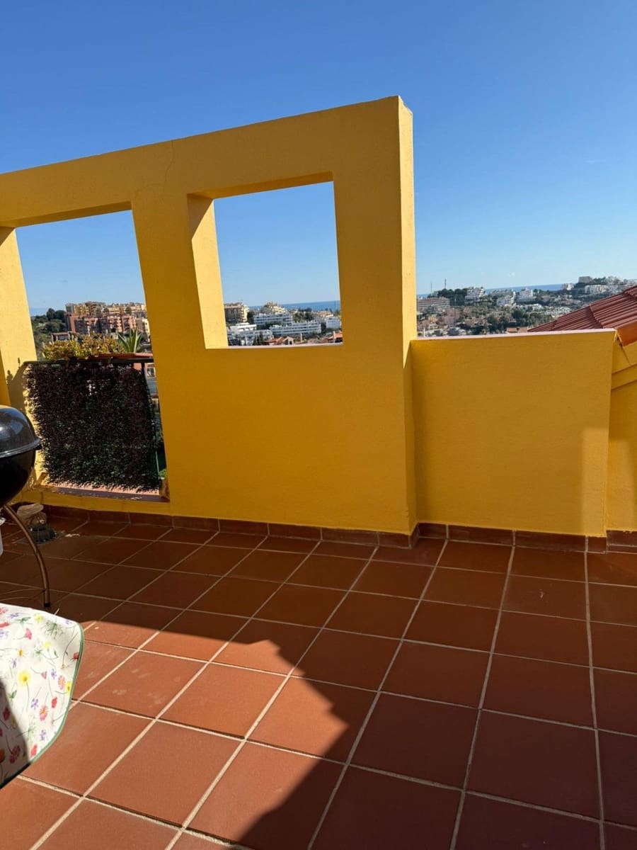 3 bedroom Penthouse for sale in Mijas with pool - € 499,000 (Ref: 9542230)