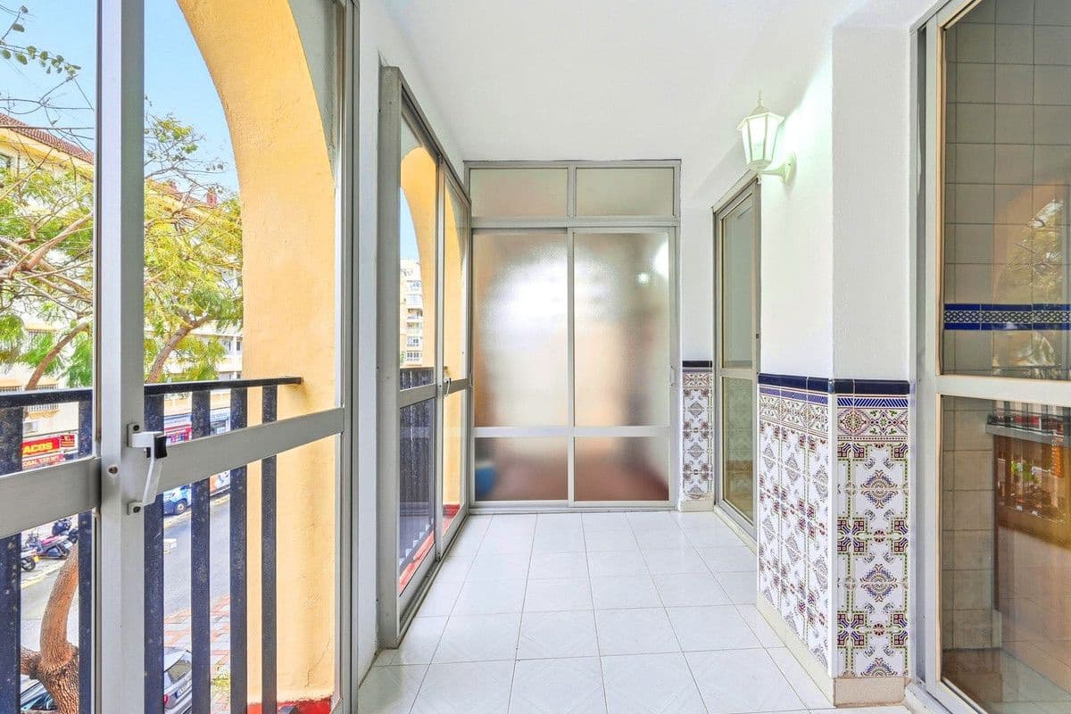 3 soveværelse Lejlighed til salg i Fuengirola med swimmingpool garage - € 465.000 (Ref: 9542232)