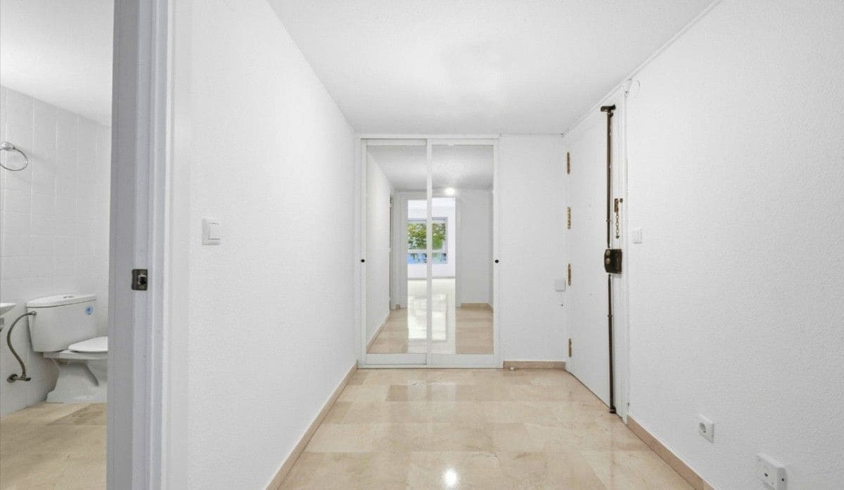 3 soveværelse Lejlighed til salg i Fuengirola med swimmingpool garage - € 465.000 (Ref: 9542232)