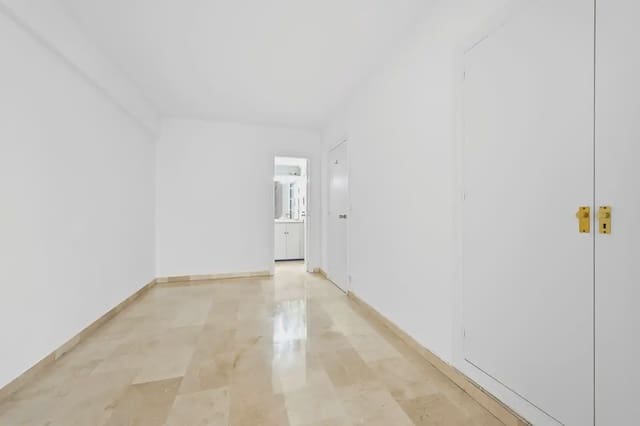 3 chambre Appartement à vendre à Centro ciudad, Fuengirola avec piscine garage - 445 000 € (Ref: 9542232)