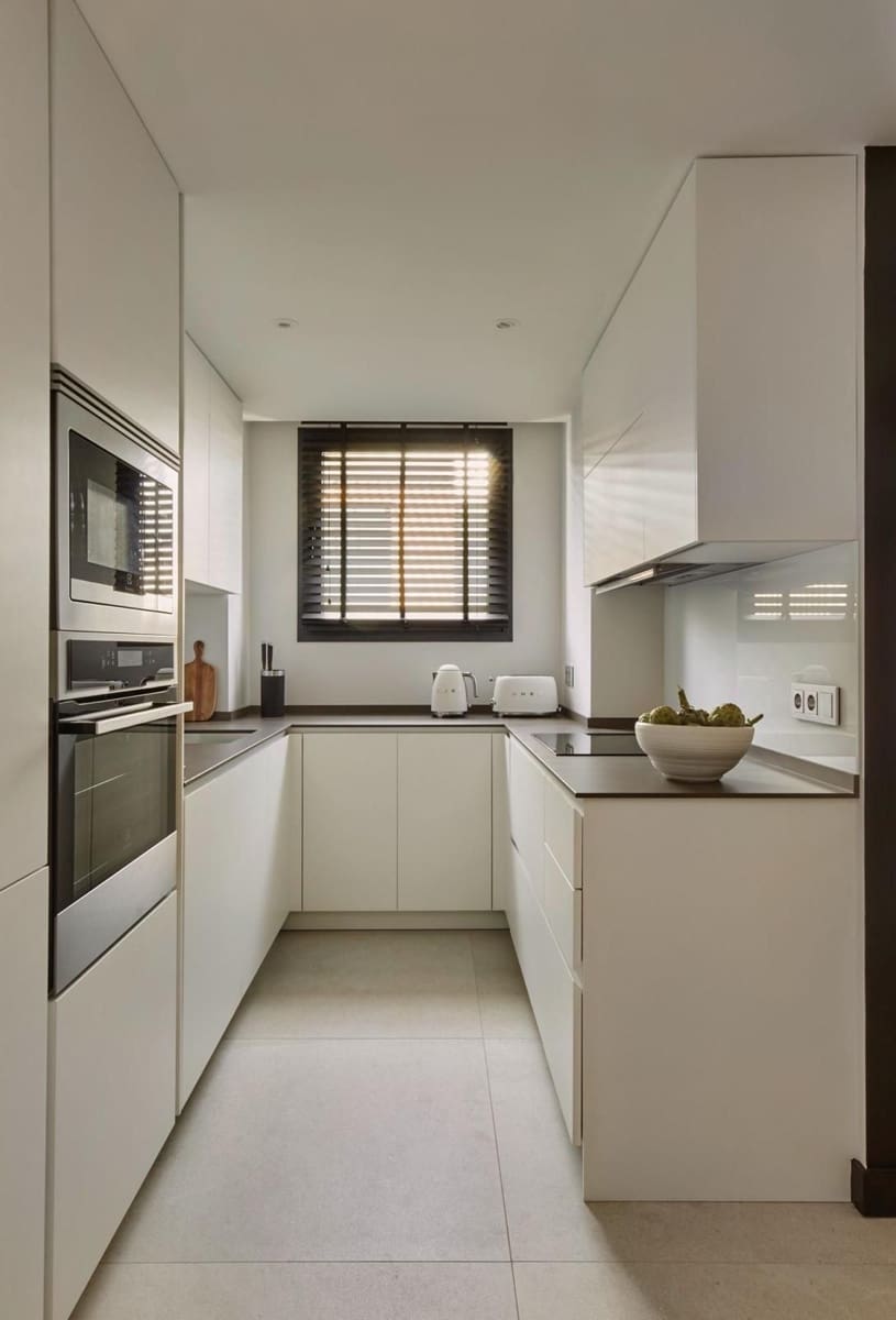 2 soverom Leilighet til salgs i Marbella med garasje - € 699 000 (Ref: 9542244)