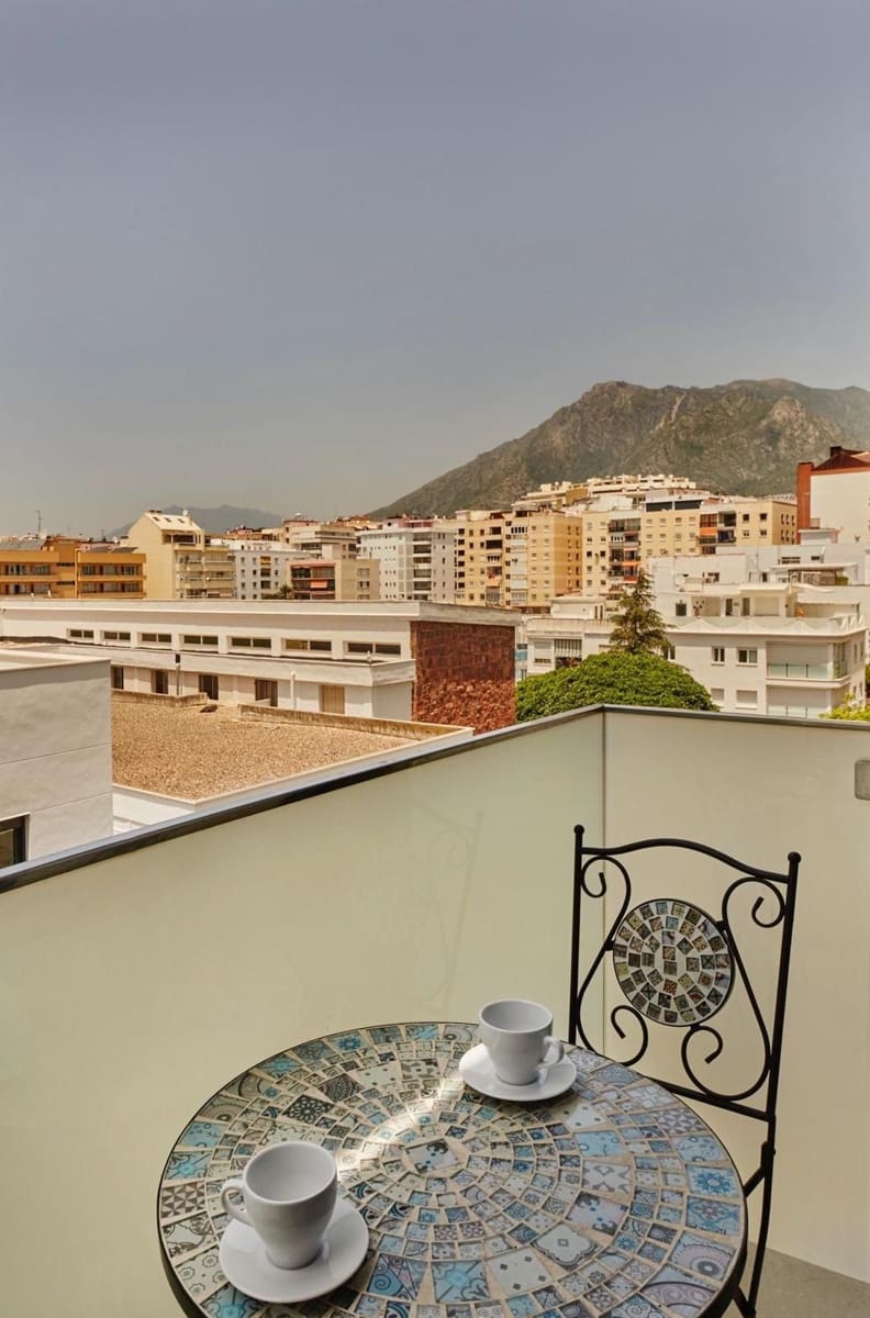 2 soverom Leilighet til salgs i Marbella med garasje - € 699 000 (Ref: 9542244)