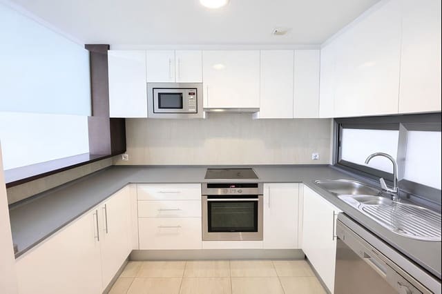 2 sypialnia Apartament na sprzedaż w La Cala de Mijas, Mijas z basenem garażem - 319 000 € (Ref: 9542245)