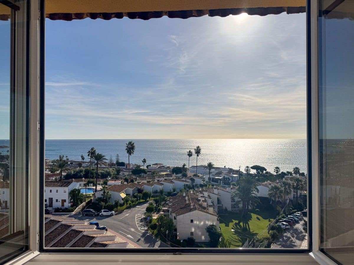 1 makuuhuone Ranta-asunto myytävänä paikassa Mijas mukana uima-altaan - 247 500 € (Ref: 9542246)