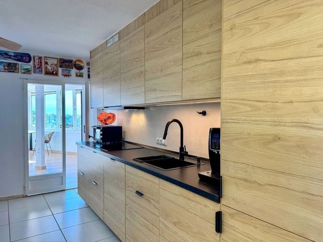 1 makuuhuone Ranta-asunto myytävänä paikassa La Cala de Mijas, Mijas mukana uima-altaan - 247 500 € (Ref: 9542246)