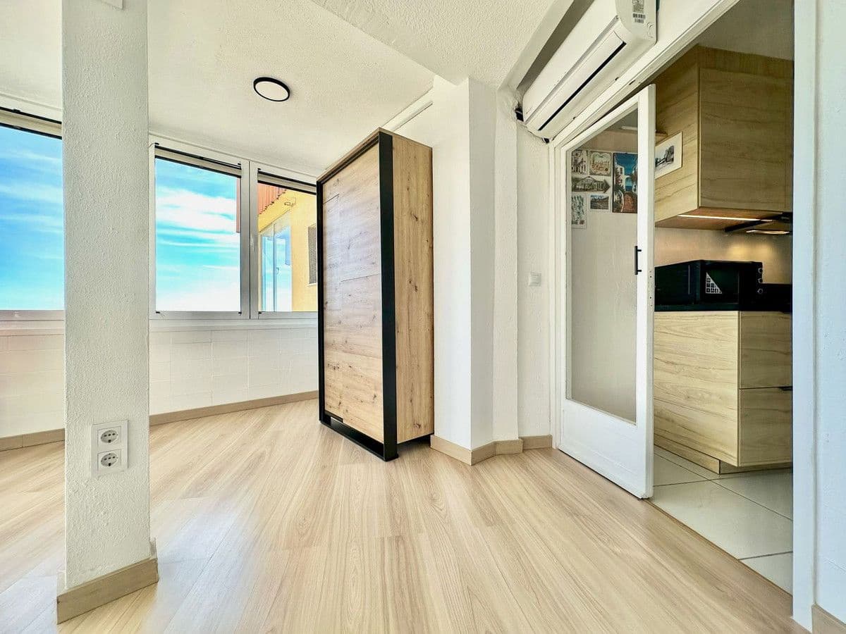 1 makuuhuone Ranta-asunto myytävänä paikassa Mijas mukana uima-altaan - 247 500 € (Ref: 9542246)