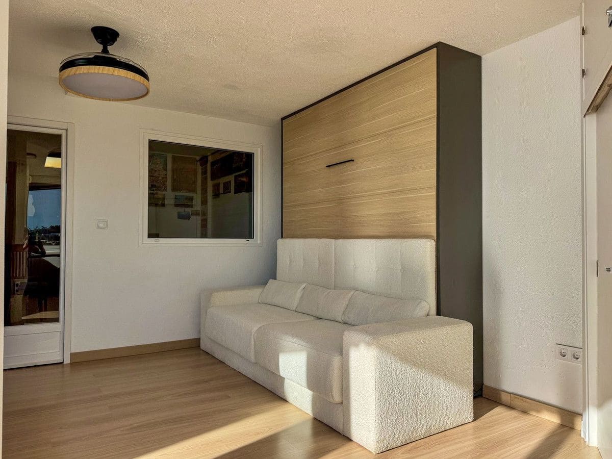 1 makuuhuone Ranta-asunto myytävänä paikassa Mijas mukana uima-altaan - 247 500 € (Ref: 9542246)