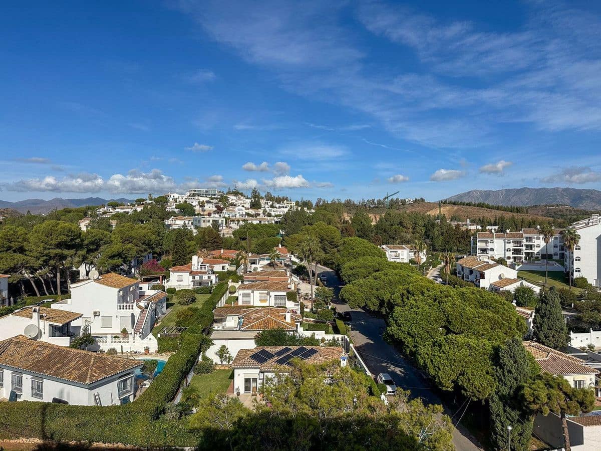 1 makuuhuone Ranta-asunto myytävänä paikassa Mijas mukana uima-altaan - 247 500 € (Ref: 9542246)