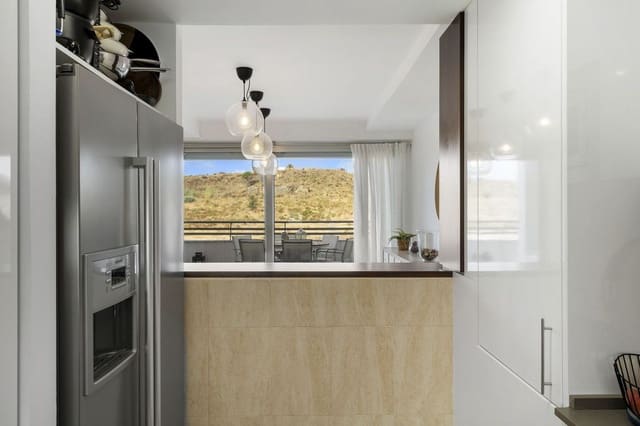 3 makuuhuone Kattohuoneisto myytävänä paikassa La Cala de Mijas, Mijas mukana uima-altaan 
autotalli - 525 000 € (Ref: 9542249)