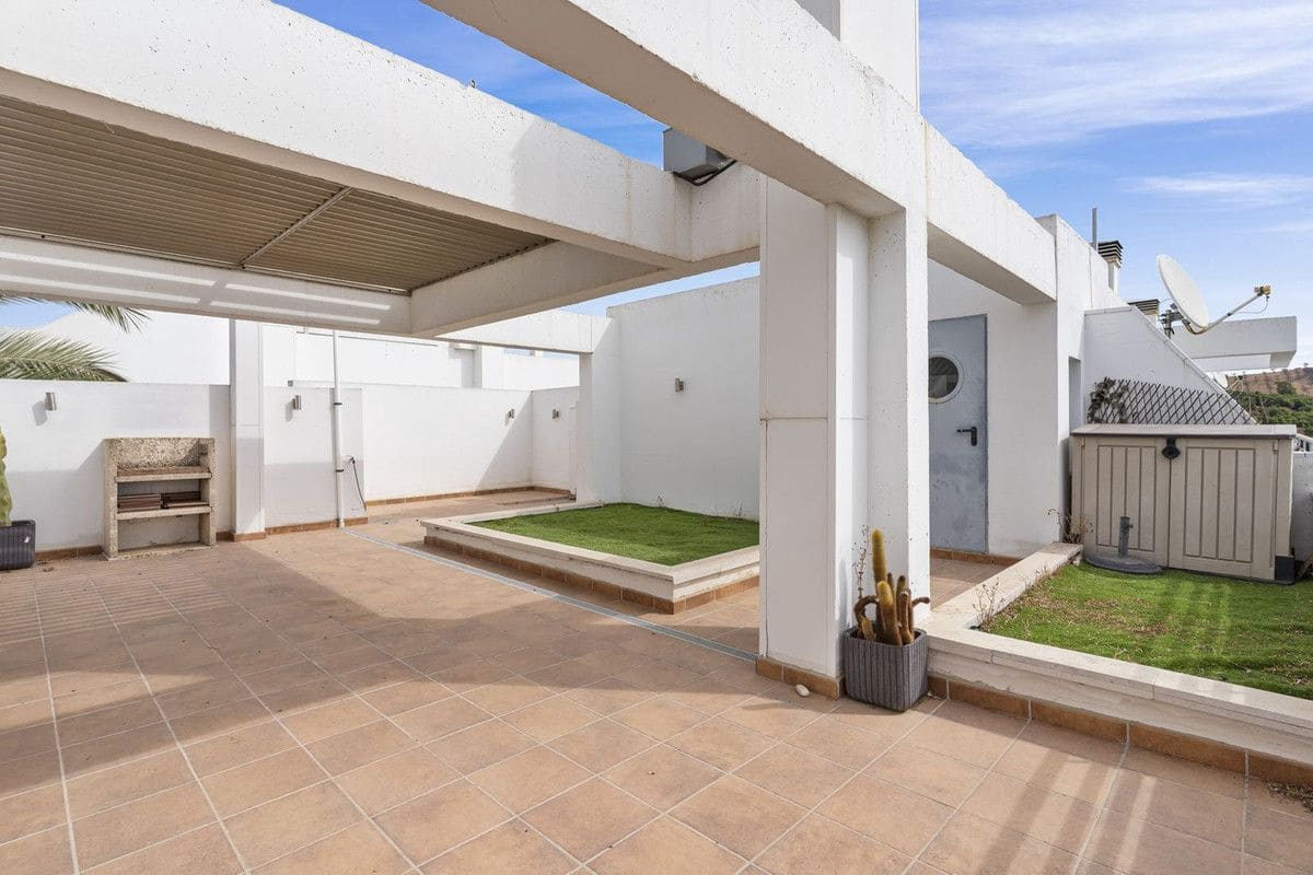 3 slaapkamer Penthouse te koop in Mijas met zwembad garage - € 399.000 (Ref: 9542251)