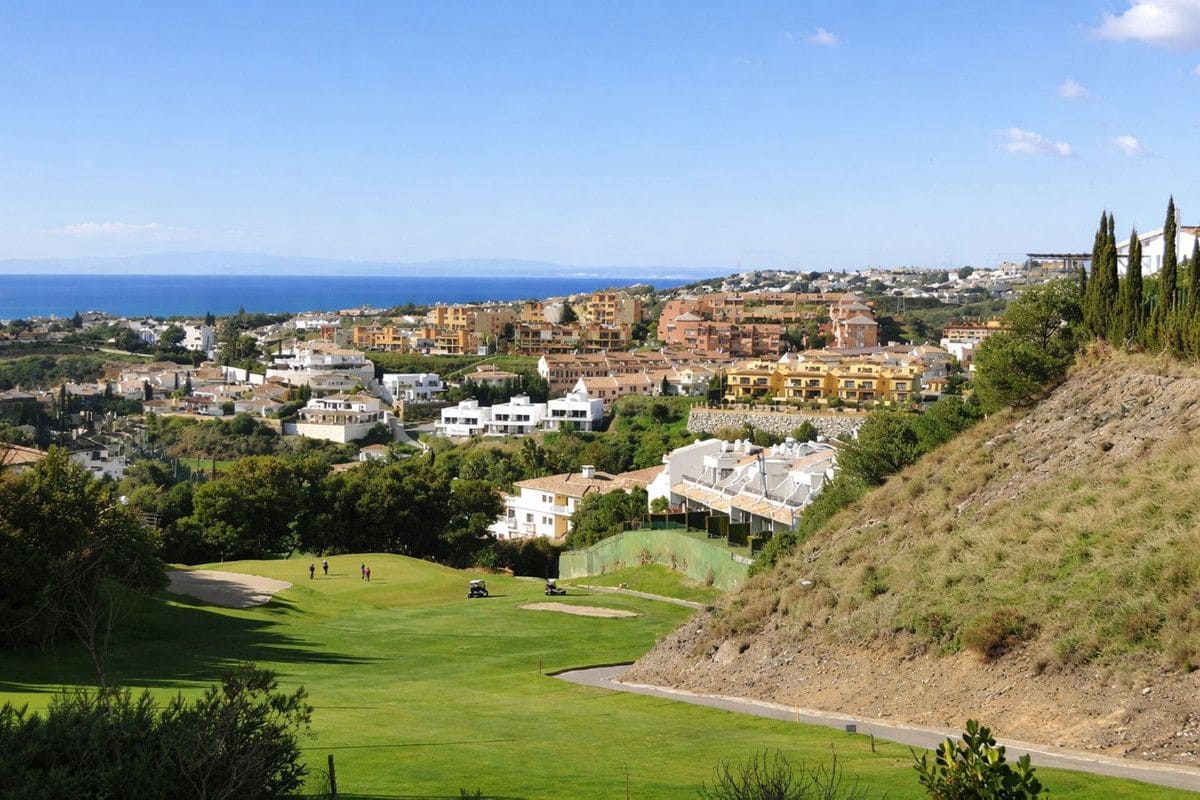3 bedroom Apartment for sale in Mijas with pool garage - € 510,000 (Ref: 9575406)